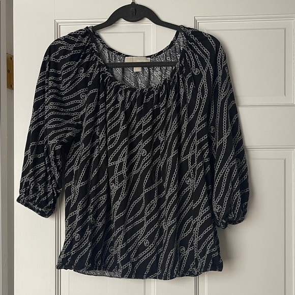 MICHAEL Michael Kors Black and Gray Chain Pattern Logo Blouse - Picture 1 of 6